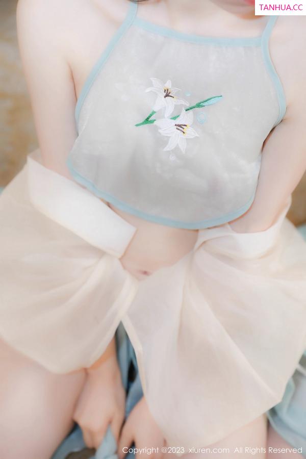   [XiuRen]高清写真图 2023.09.01 No.7321 林悠悠 古装美腿第20张图片